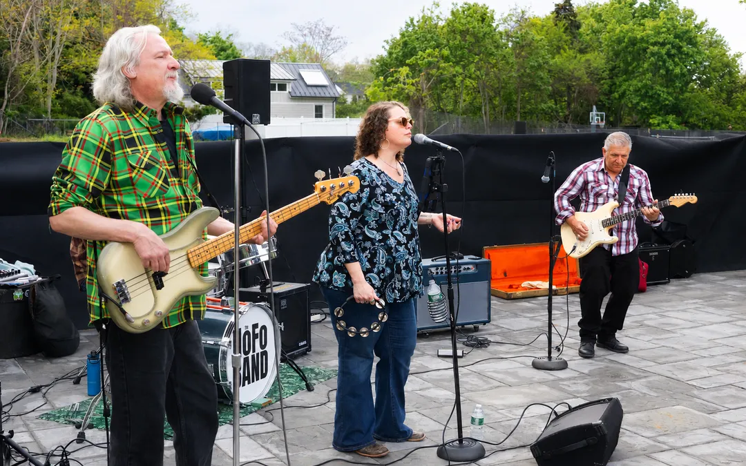 The NoFo Band playing on the patio at North Fork Resort